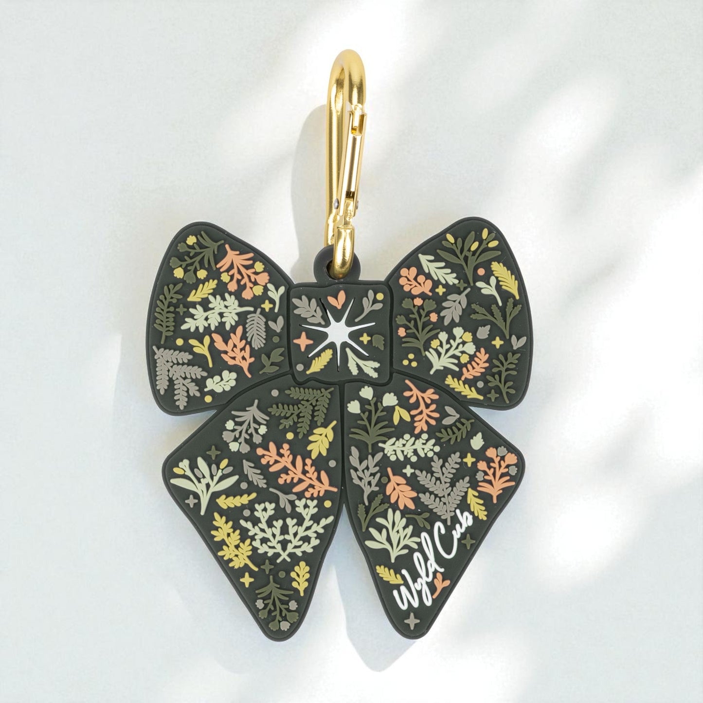 Wyld Cub - Dog Poop Bag Caddy: Chiswick Ravenwood