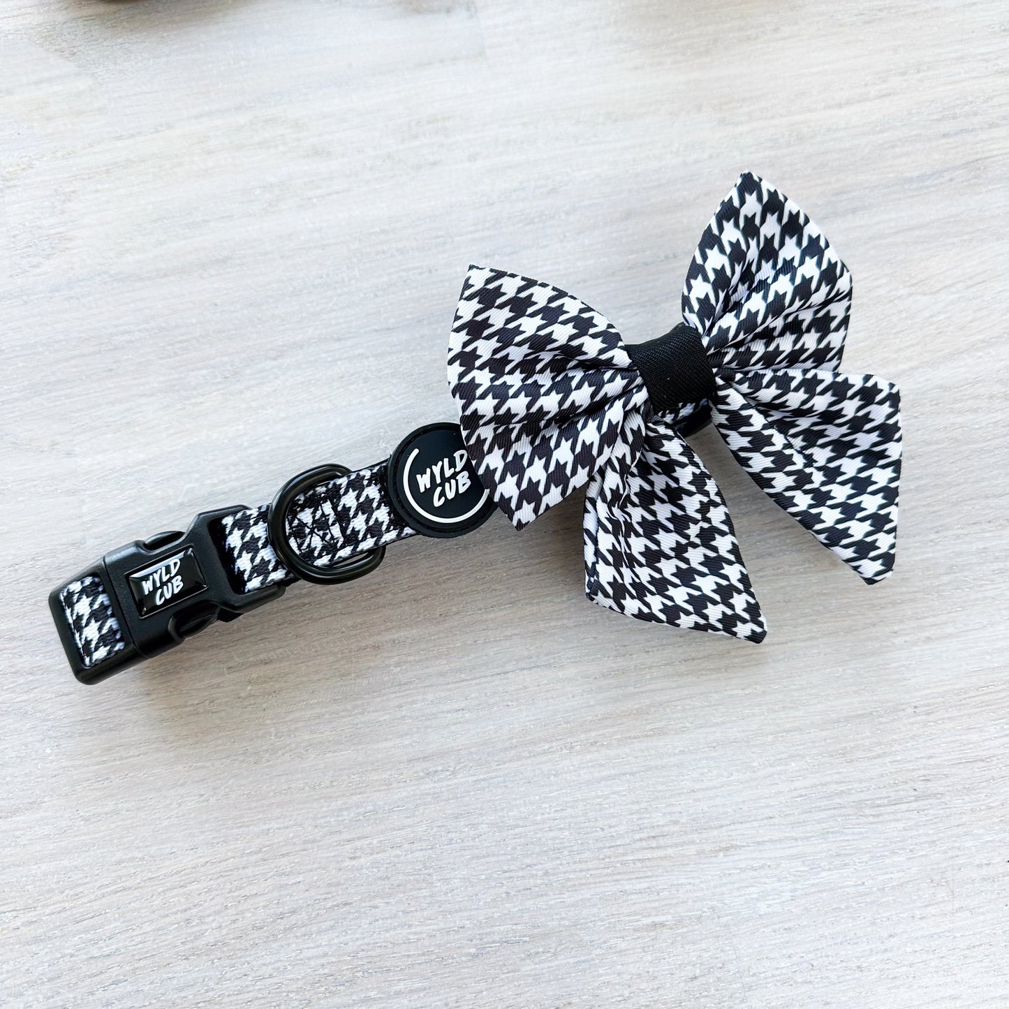 Wyld Cub - Dog Sailor Bow Tie: Knightsbridge Houndstooth