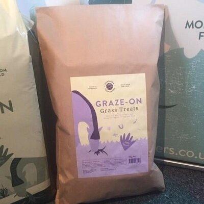 Northern Crop Driers Graze-On Grass Treats 15kg - North East Pet Shop Northern Crop Driers